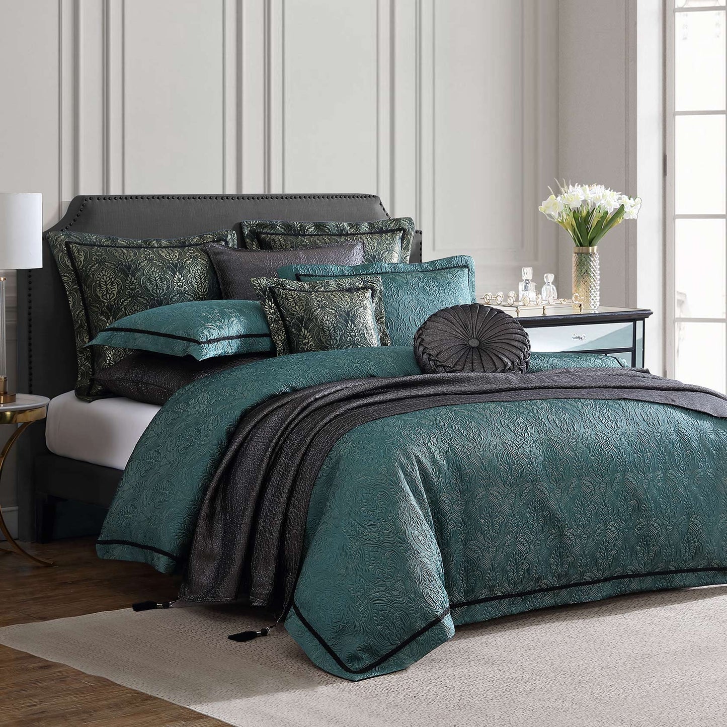 Valencia Emerald Quilt Cover Set by Davinci