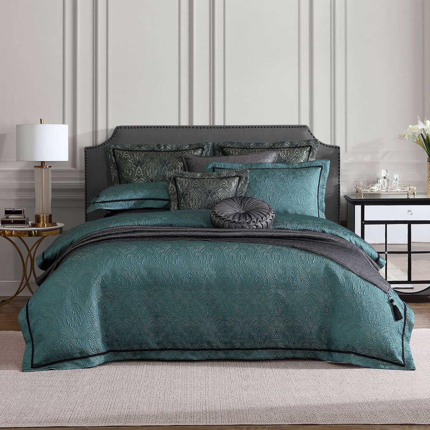 Valencia Emerald Quilt Cover Set by Davinci