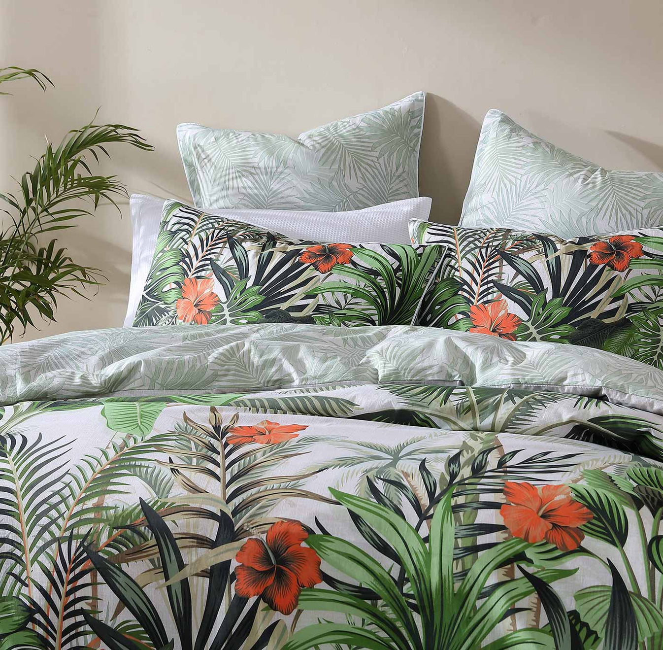 Lanai Palm Quilt Cover Set by Logan & Mason | Quilt Cover World